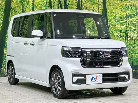 Honda N-BOX Custom