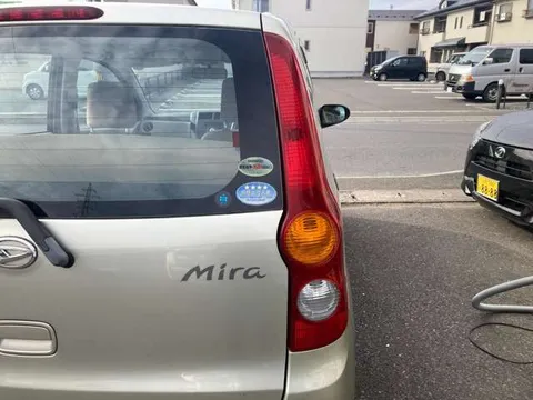 Daihatsu Mira