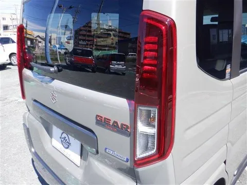 Suzuki Spacia Gear