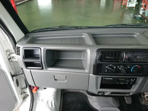 Mitsubishi Minicab Truck