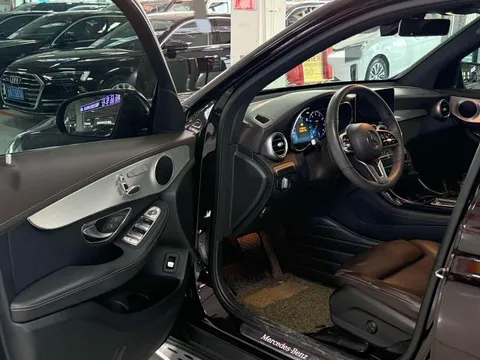 Mercedes-Benz Mercedes-Benz GLC