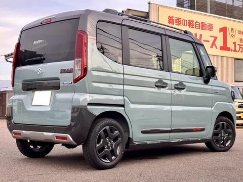 Suzuki Spacia