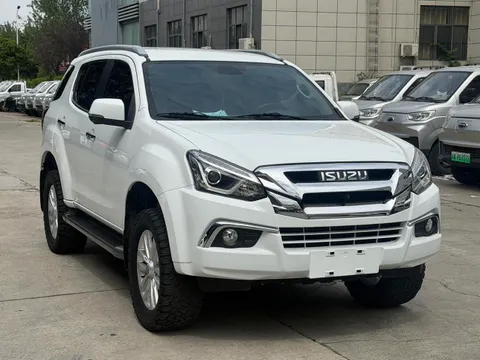 Isuzu mu-X