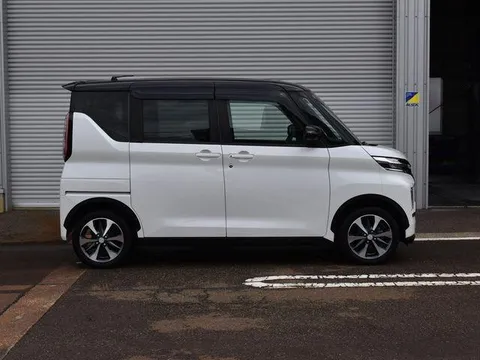 Mitsubishi eK X Space