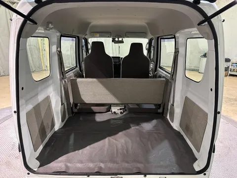 Mitsubishi Minicab Van