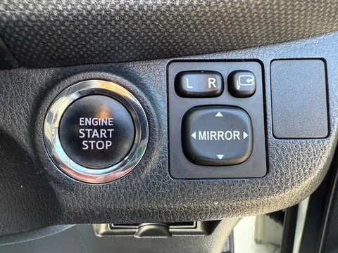 Toyota Yaris (Vitz)