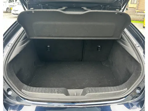 Mazda MAZDA3 Fastback