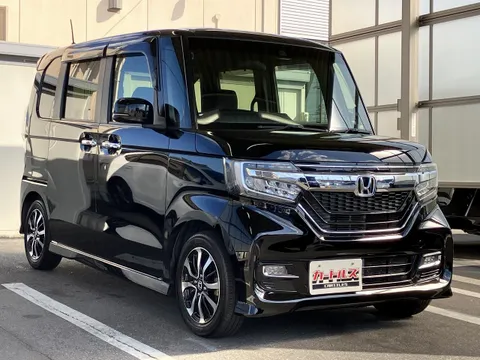 Honda N-BOX Custom