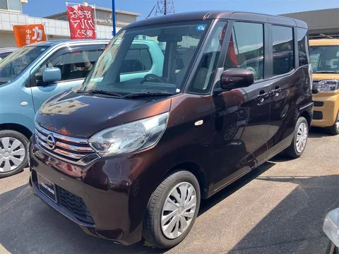 Nissan Dayz Roox