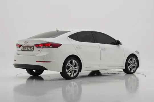 Hyundai Elantra (Avante)