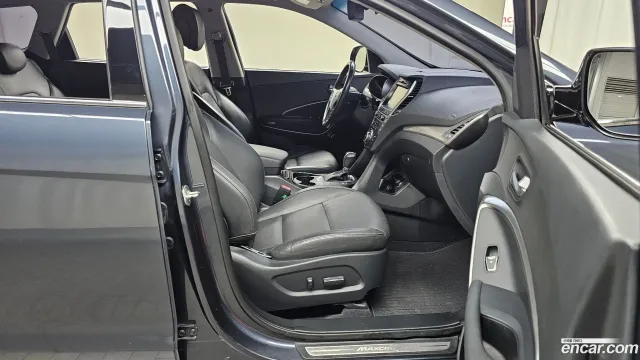 Hyundai Grand Santa Fe (Maxcruz)