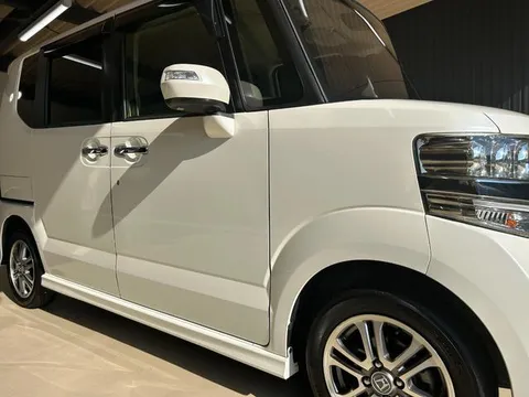 Honda N-BOX Plus Custom