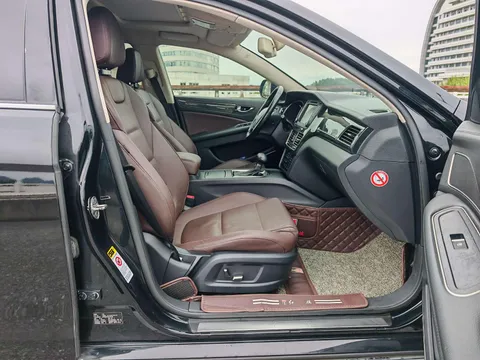 Hongqi H7