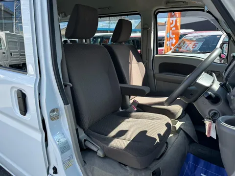 Nissan Clipper
