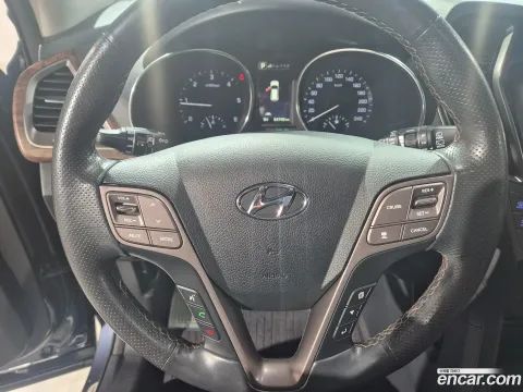 Hyundai Grand Santa Fe (Maxcruz)