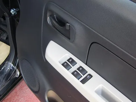 Daihatsu Mira Tocot