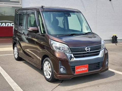 Nissan Dayz Roox