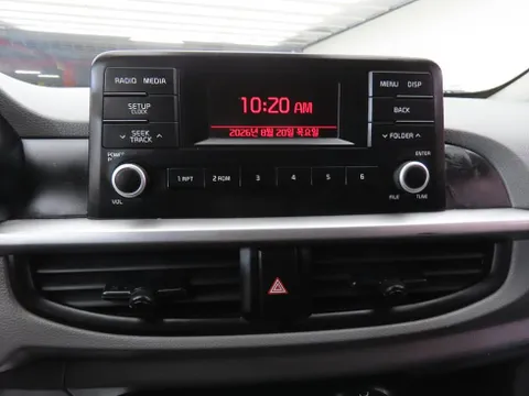 Kia Deluxe