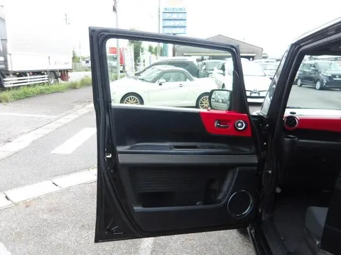 Honda N-BOX Slash