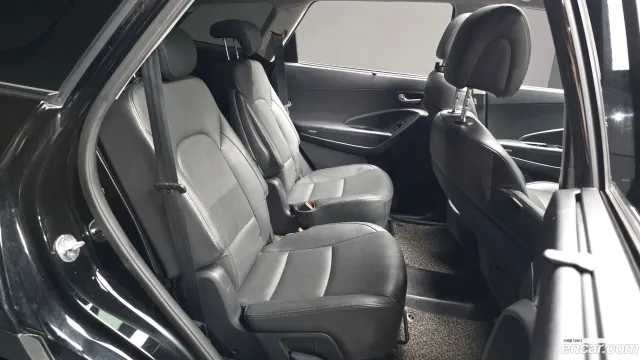 Hyundai Grand Santa Fe (Maxcruz)