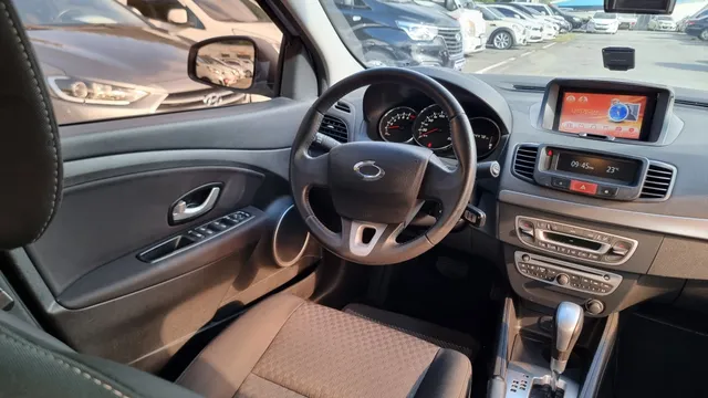 Renault SM3