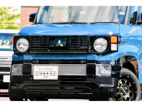 Mitsubishi Delica Mini