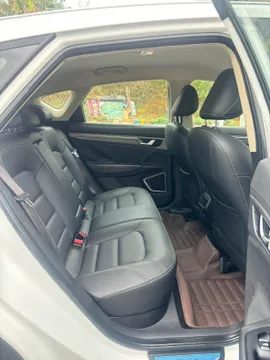 Geely Emgrand GS