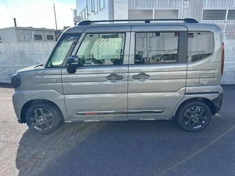 Suzuki Spacia Gear