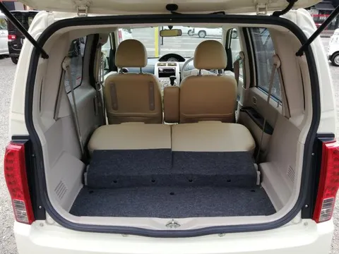 Nissan Otti