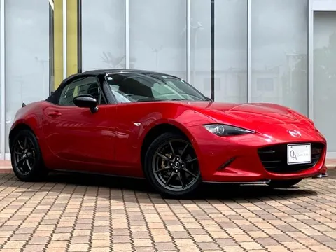 Mazda MX-5 (Roadster)