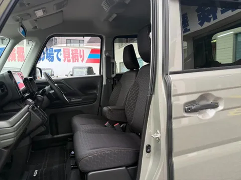 Suzuki Spacia Gear