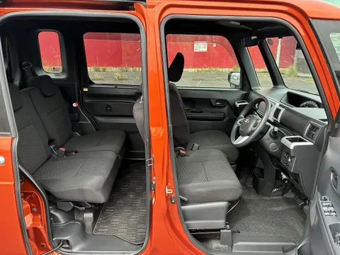 Toyota Pixis Mega