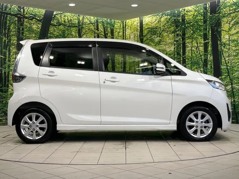 Mitsubishi eK Custom