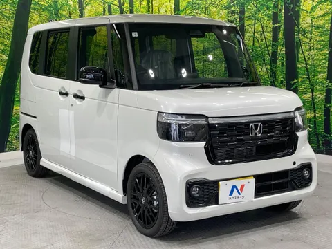 Honda N-BOX Custom