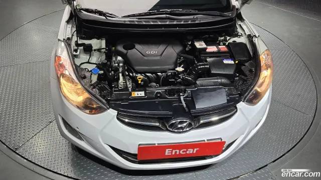 Hyundai Elantra (Avante)
