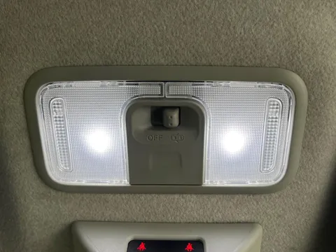 Daihatsu Mira Tocot