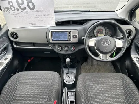 Toyota Yaris (Vitz)