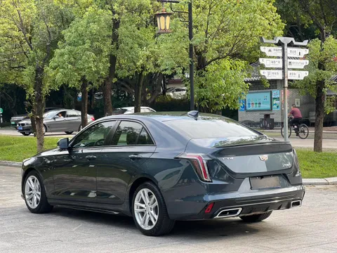 Cadillac CT4
