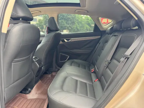 Geely Emgrand GS