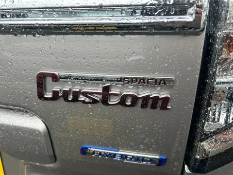 Suzuki Spacia Custom