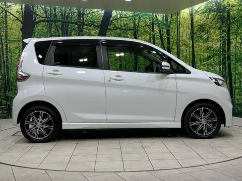 Mitsubishi eK Custom