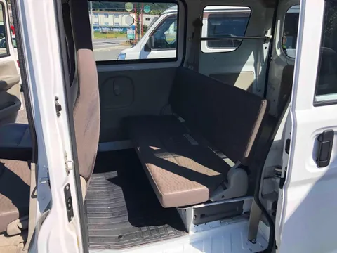 Mitsubishi Minicab Van