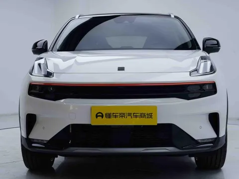 Lynk & Co Lynk & Co 06