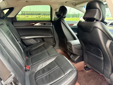 Lincoln MKZ