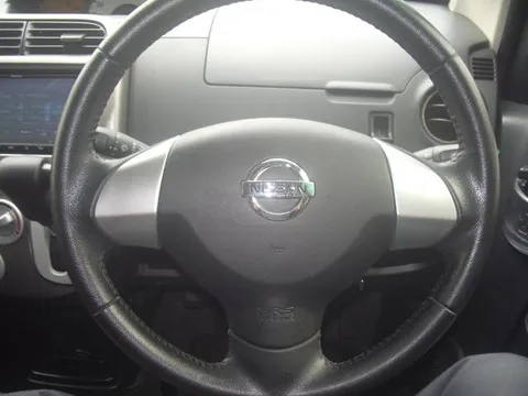 Nissan Otti