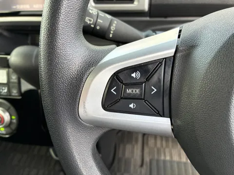 Toyota Pixis Mega