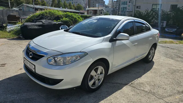 Renault SM3