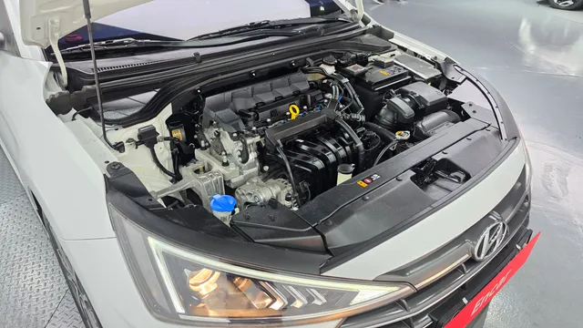 Hyundai Elantra (Avante)