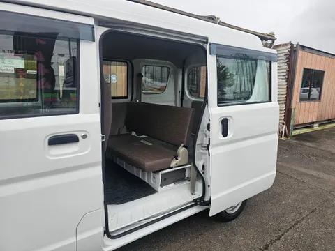 Mitsubishi Minicab Van