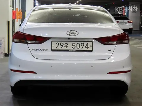 Hyundai Elantra (Avante)